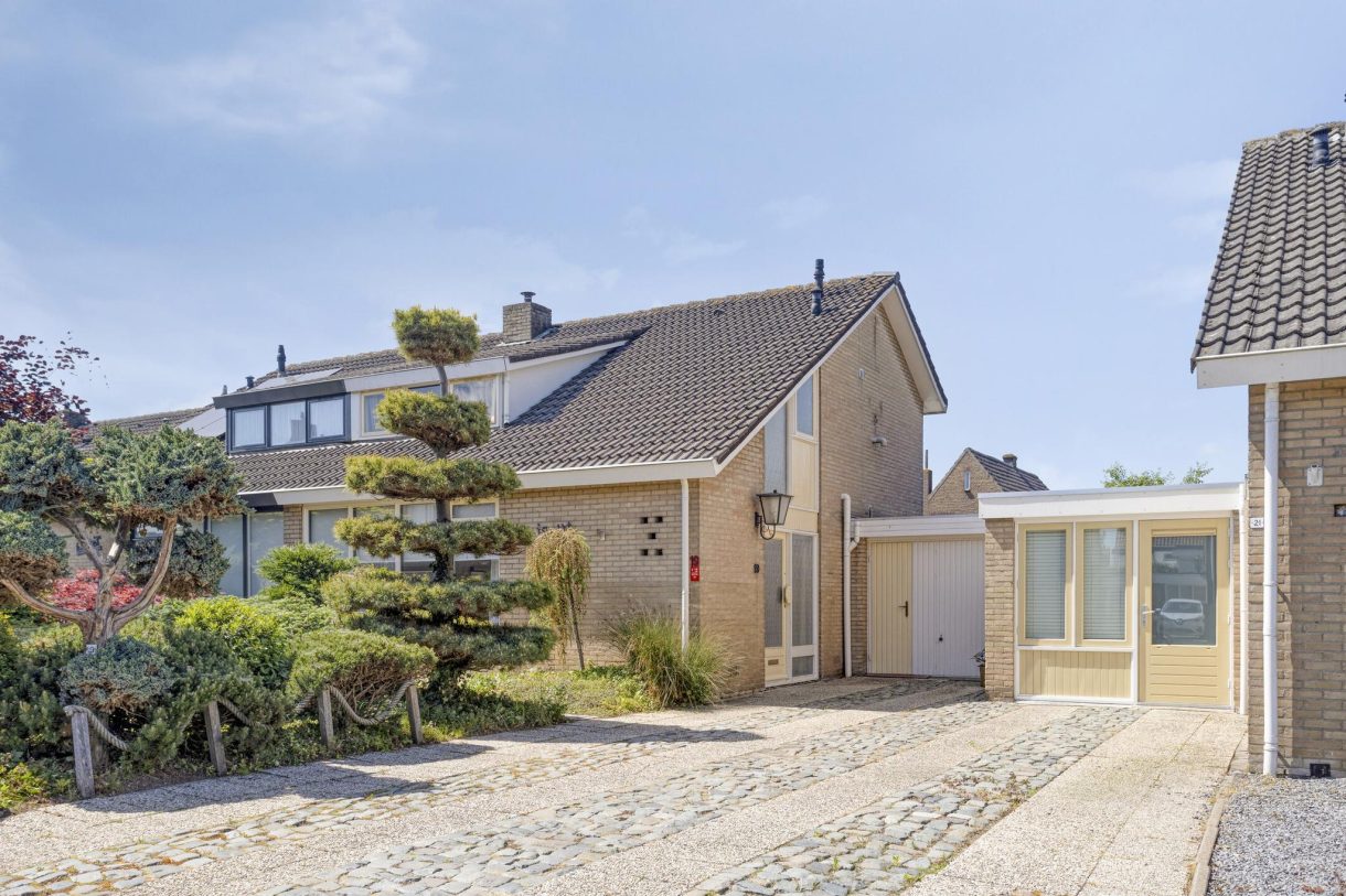 Te koop: Foto Woonhuis aan de Burg. Dittersstraat 19 in Beneden-Leeuwen