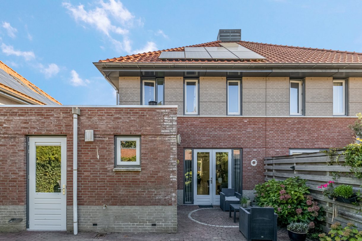 Te koop: Foto Woonhuis aan de Alladinstraat 8 in Druten